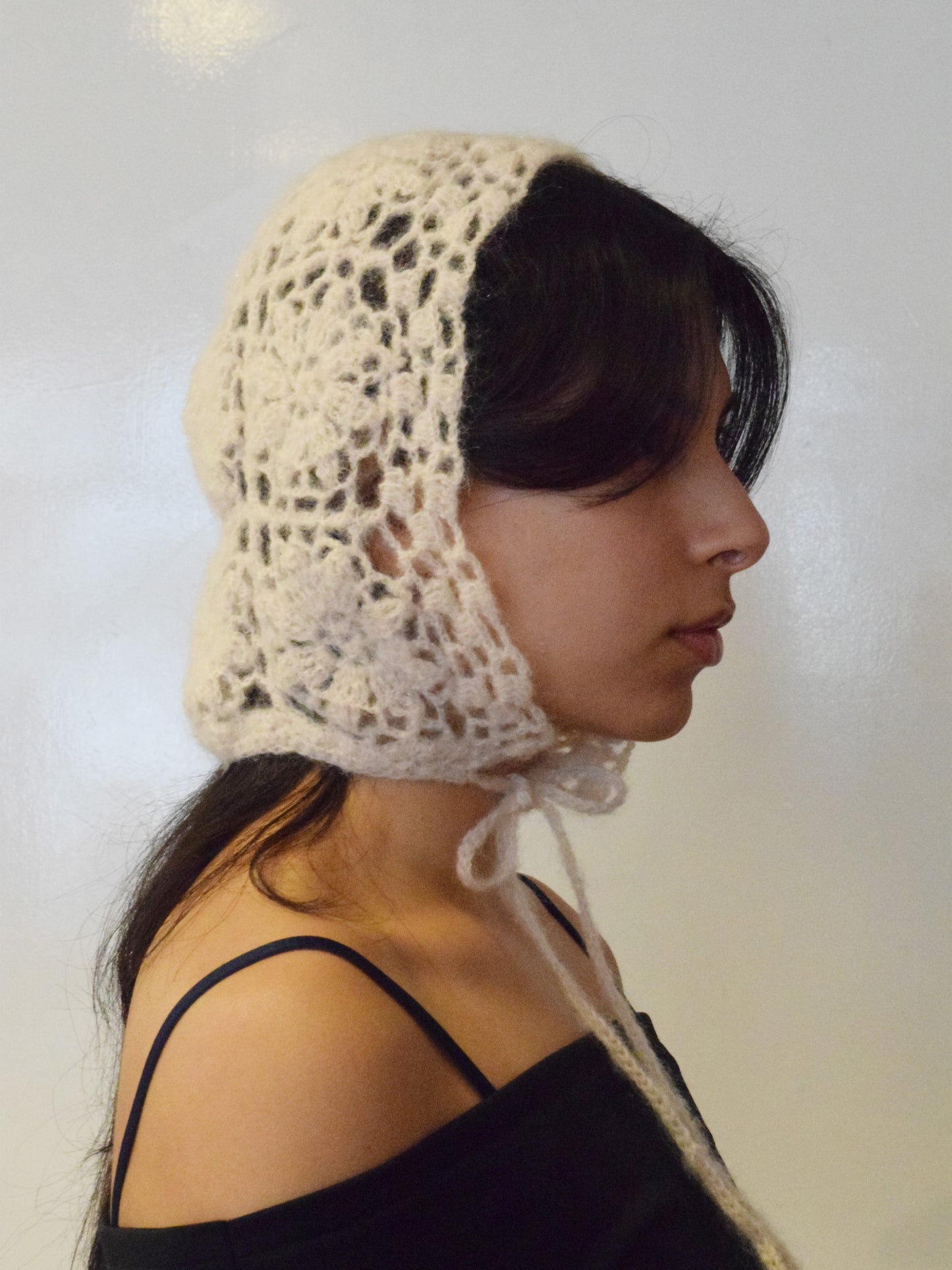FLOWER BONNET WHITE