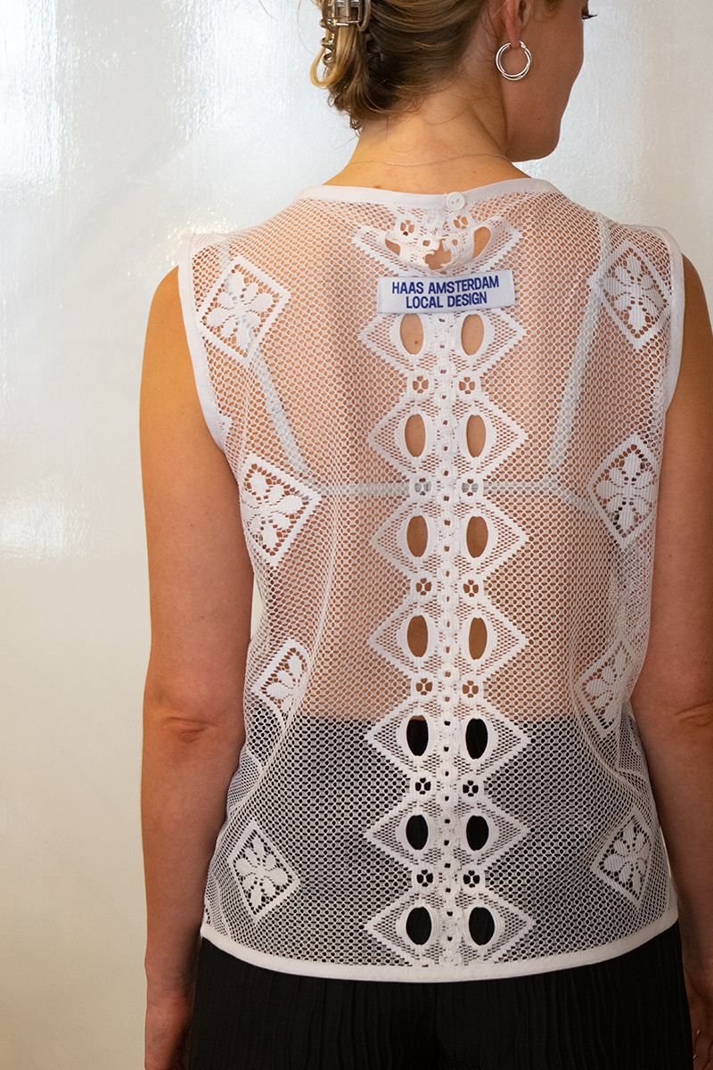 LACE TOP WHITE