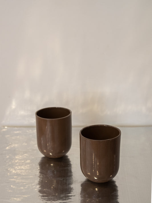 BROWN TEA CUPS STUDIO NILE