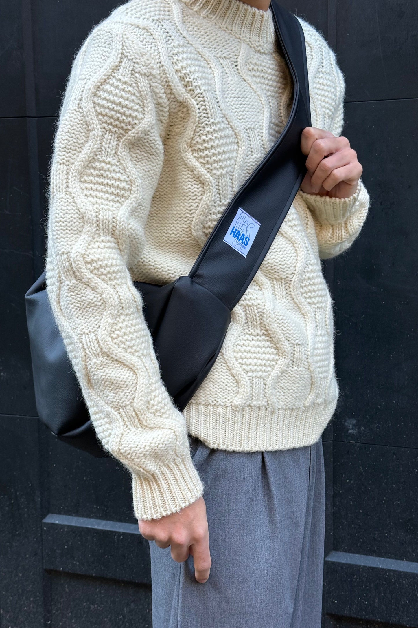 HOUSE BAG BLACK