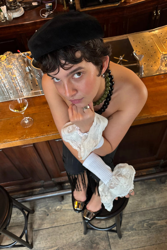 WHITE LACE CUFFS