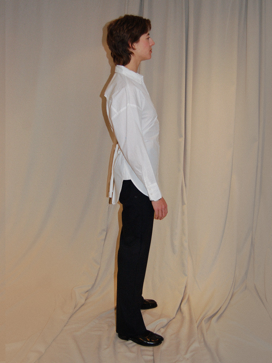WHITE BLOUSE WITH OPEN BACK